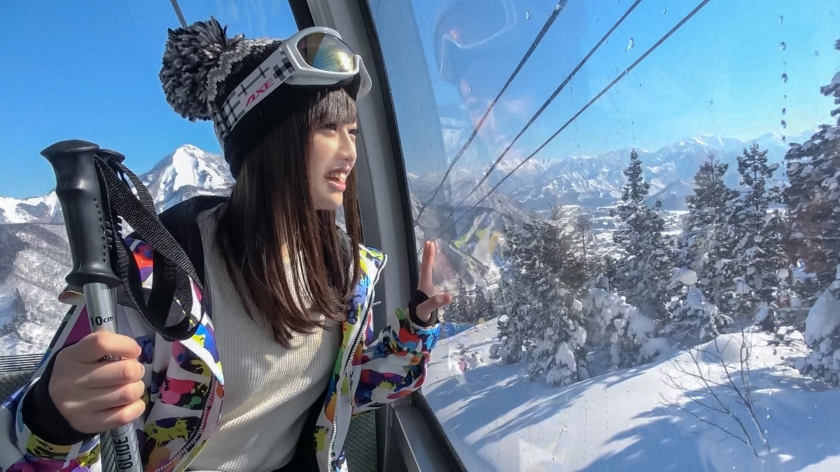 ゲレンデナンパ 01 雪山ではド素人！布団の上ではテクニシャン！スティック握るよりもチ〇ポ握るのが得意なスケベ美少女！！